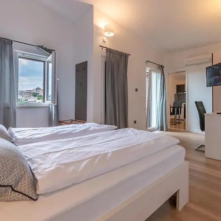 Guest house Amigos Podstrana
