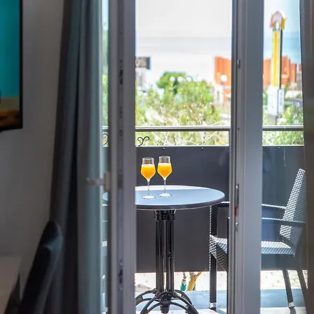 Amigos Guest house 3*