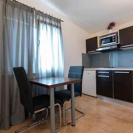 Guest house Amigos Podstrana
